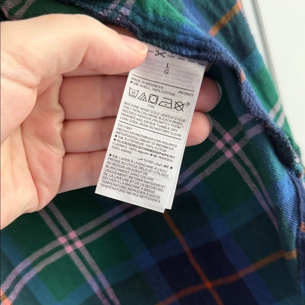 WOMEMS OLD NAVY PLAID BUTTON DOWN SHIRT - Picture 6 of 7